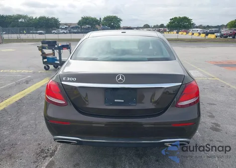 2017 Mercedes-Benz E 300 from USA, damaged, VIN WDDZF4JB9HA067463